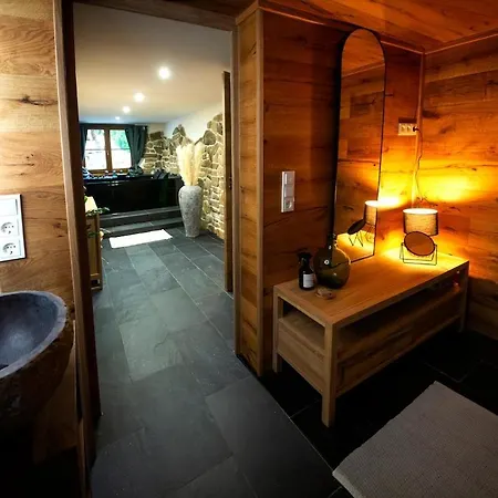 아파트 Teak - Wellness-ferienwohnung Im Buchenwald Heisdorf