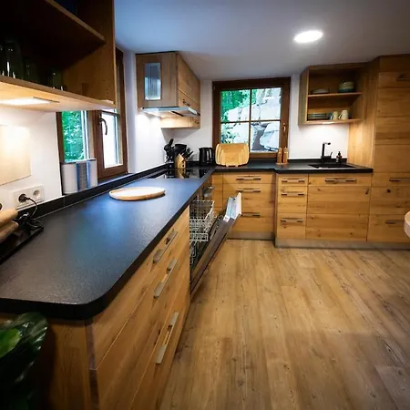 아파트 Teak - Wellness-ferienwohnung Im Buchenwald Heisdorf