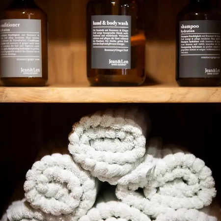 Teak - Wellness-ferienwohnung Im Buchenwald Heisdorf